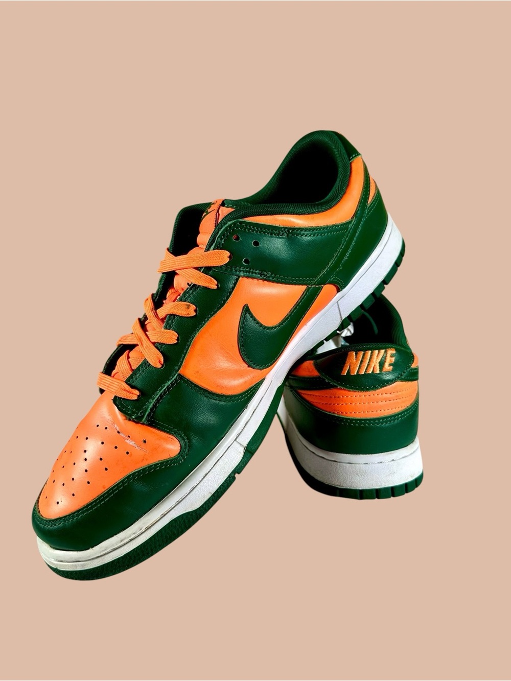 Nike Men’s Dunk Low ‘Miami Hurricane’ Retro Sneakers - Picture 7 of 11
